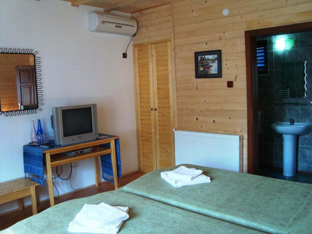 Casa Dintre Salcii Hotel Uzlina Szoba fotó